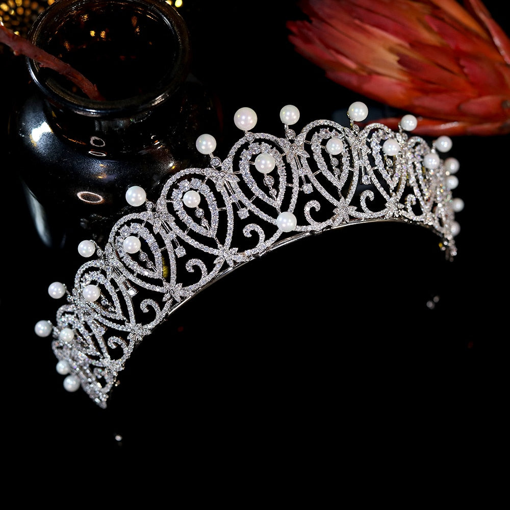 Queen Maria Christina s Cartier Loop Tiara Replica European CZ