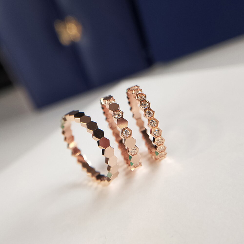 Absolutely Gorgeous Honeycomb Band Ring CZ